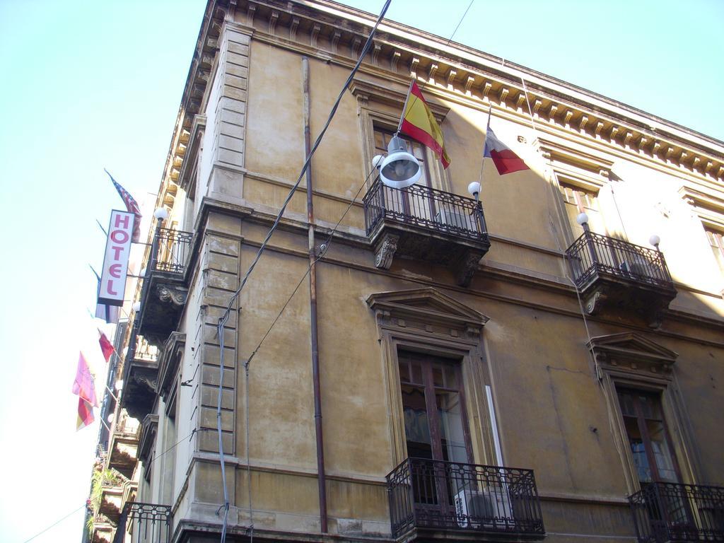 San Michele Inn Катания Экстерьер фото