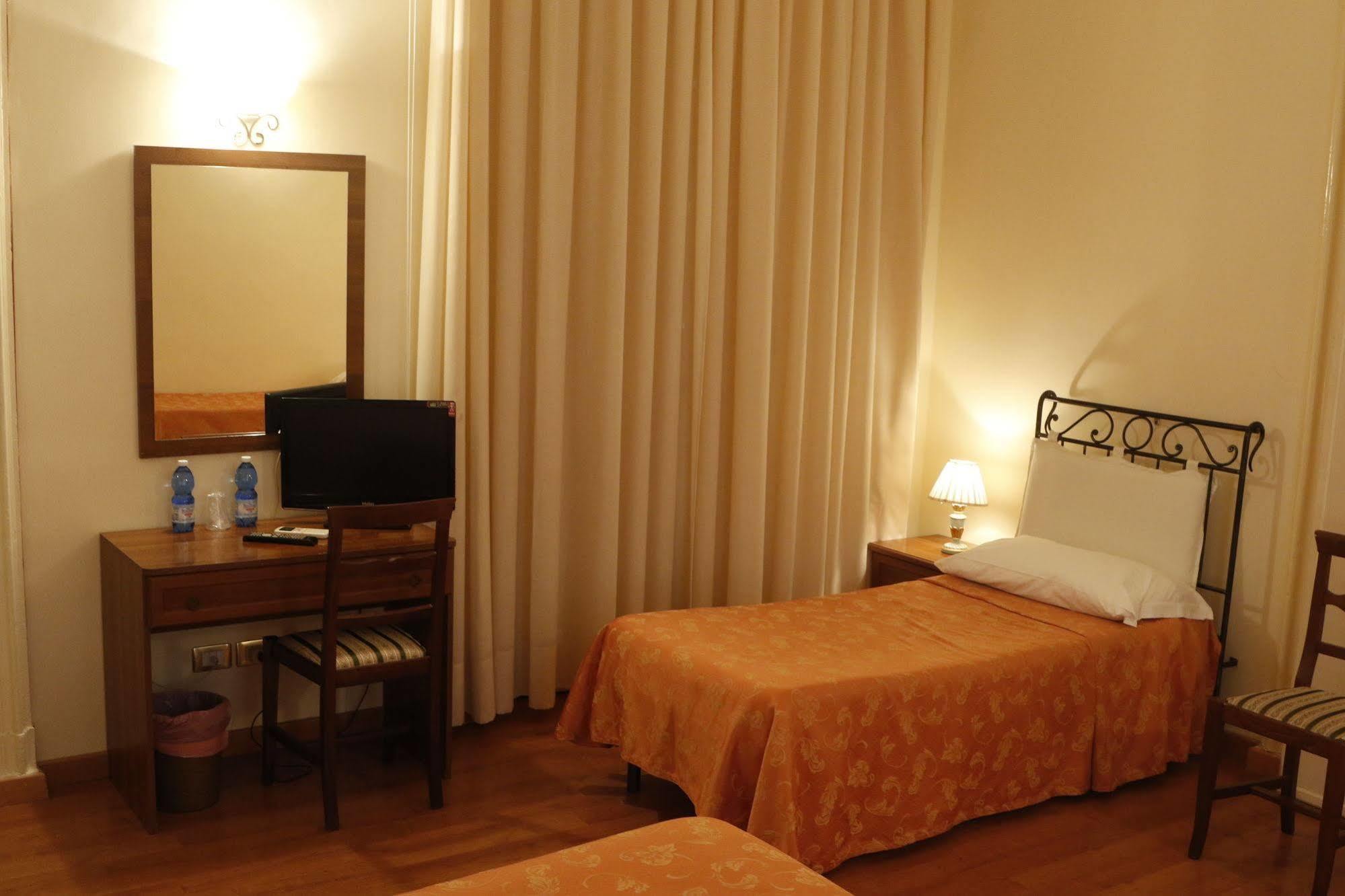 San Michele Inn Катания Экстерьер фото
